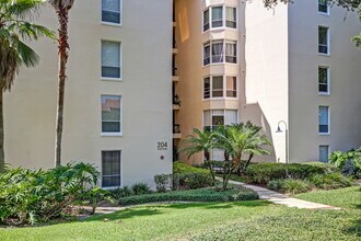 Building Photo - 204 Quayside Cir