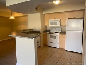 Building Photo - 3605 NW Adriatic Ln