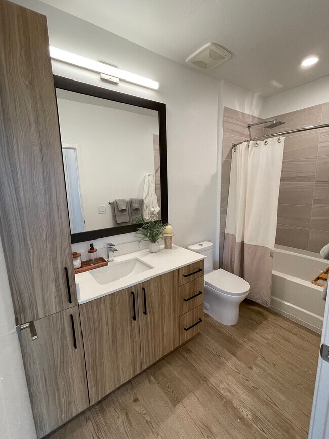 Caroline Waterford Lakes 12000 Bryonia Rd Orlando, FL Apartments