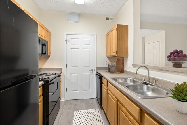 Building Photo - The Cove