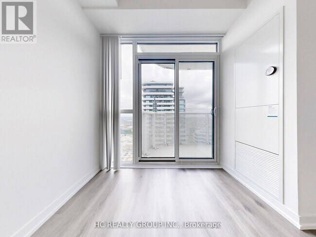 Building Photo - 225 Commerce St