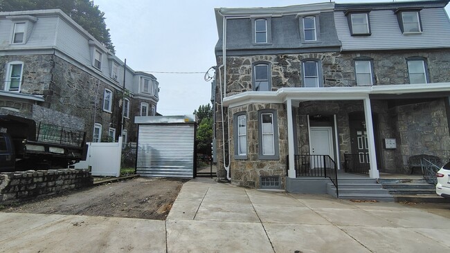 Building Photo - 3412 N 19th St