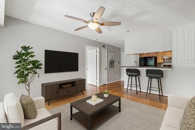 Photo - 3315 Wyndham Cir Townhome