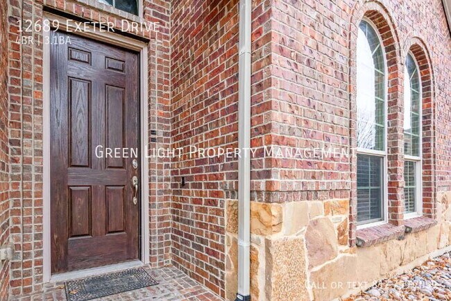 Foto del edificio - 12689 Exeter Dr