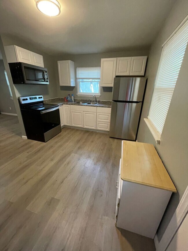 Building Photo - 9423 Lodgepole Pl