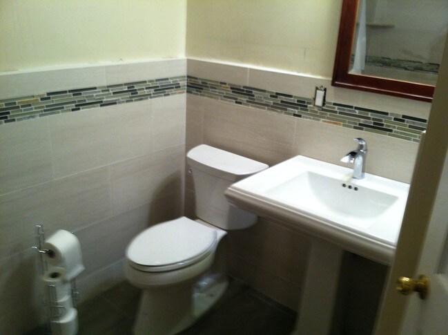 bathroom - 715 S Bond St