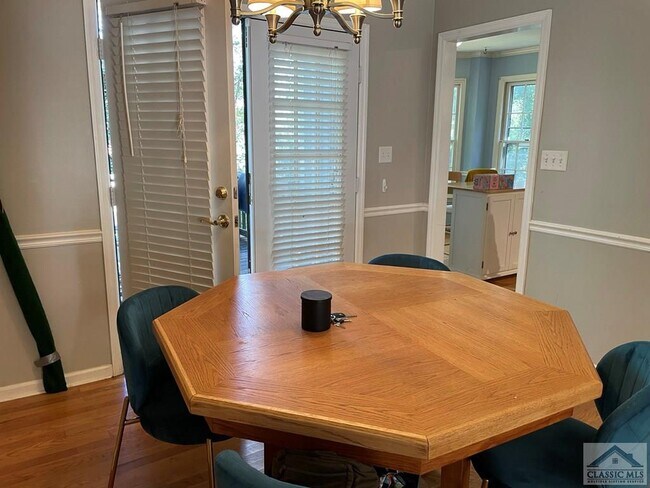 Foto del edificio - 165 Pebble Creek Dr