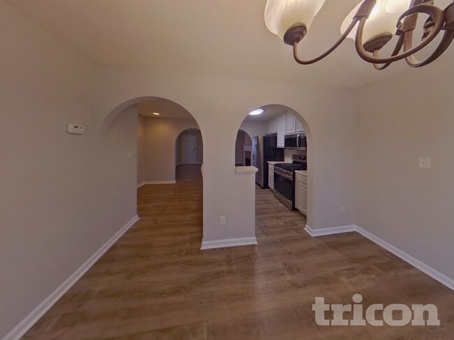 Building Photo - 4719 Heath Terrace