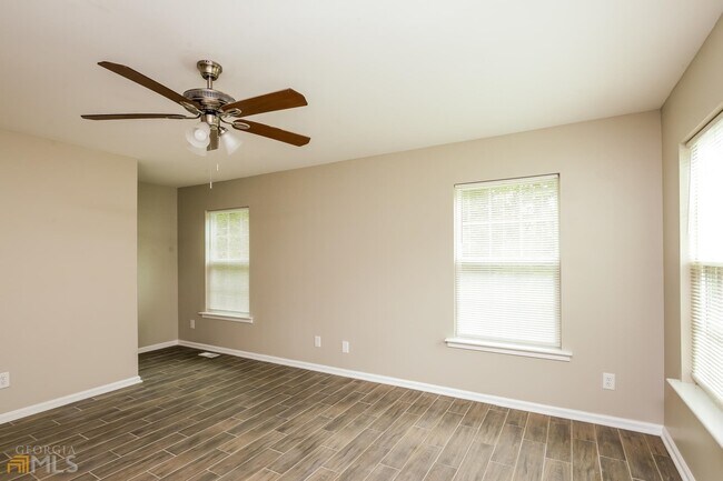 Building Photo - 6190 Leigh Ln