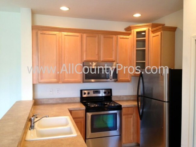 Building Photo - 3574 Parkridge Cir