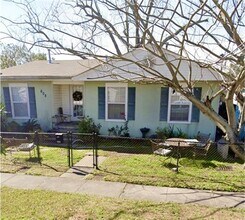 Building Photo - 608 Houma Blvd