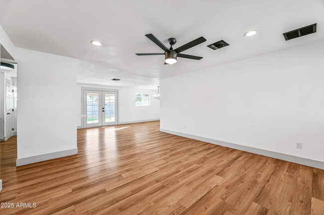 Building Photo - 3639 E Presidio Rd