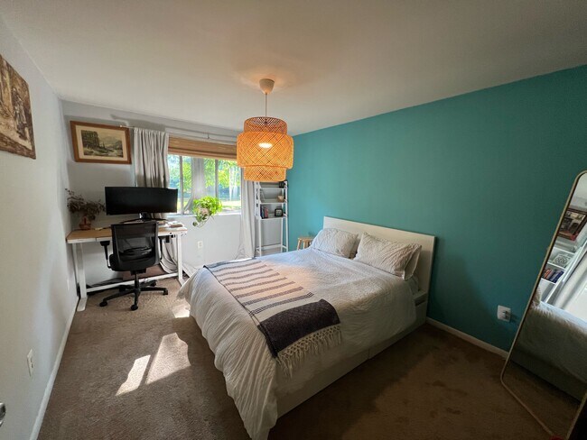 Bedroom - 10416 Rockville Pike