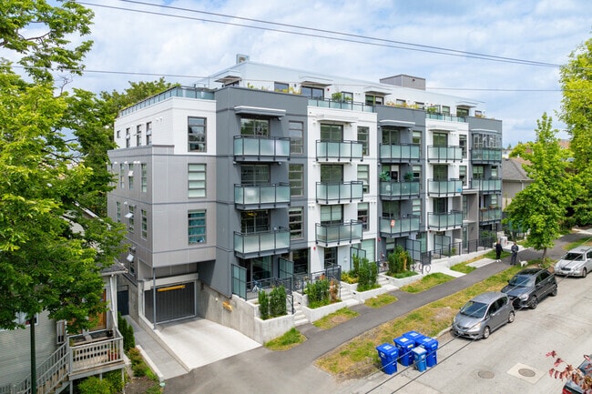 Building Photo - 1551 Grant
