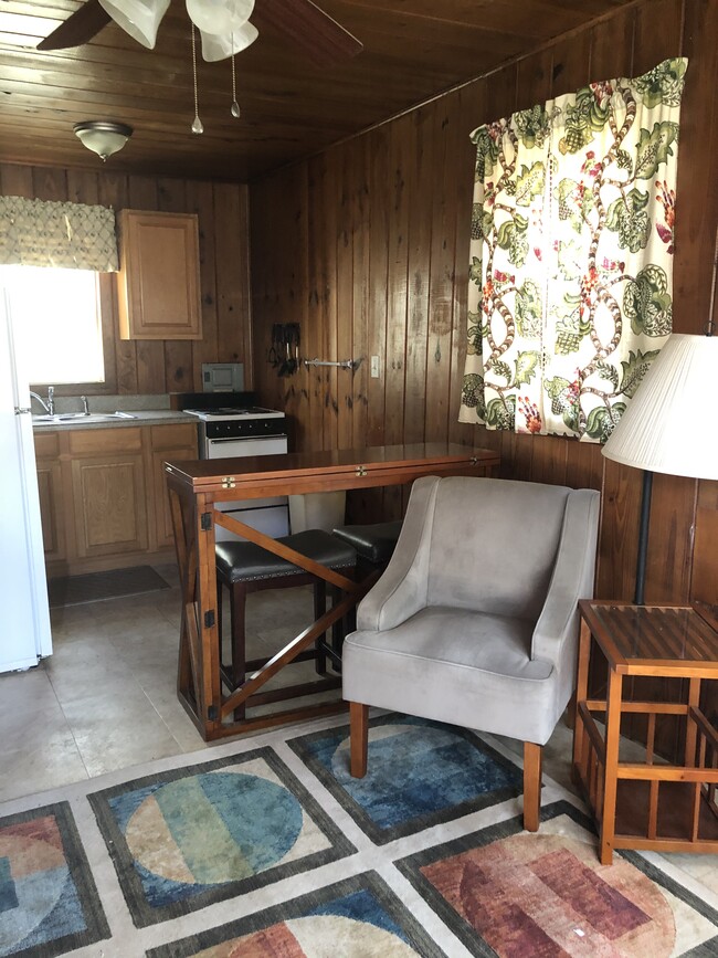 Open concept (comes unfurnished) - 2854 Tindel Camp Rd