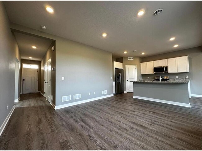 Building Photo - 12669 Erskin St NE