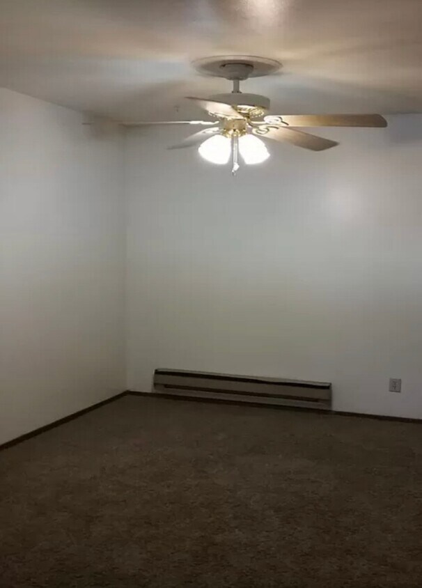 Foto principal - 5907 Spartan Dr