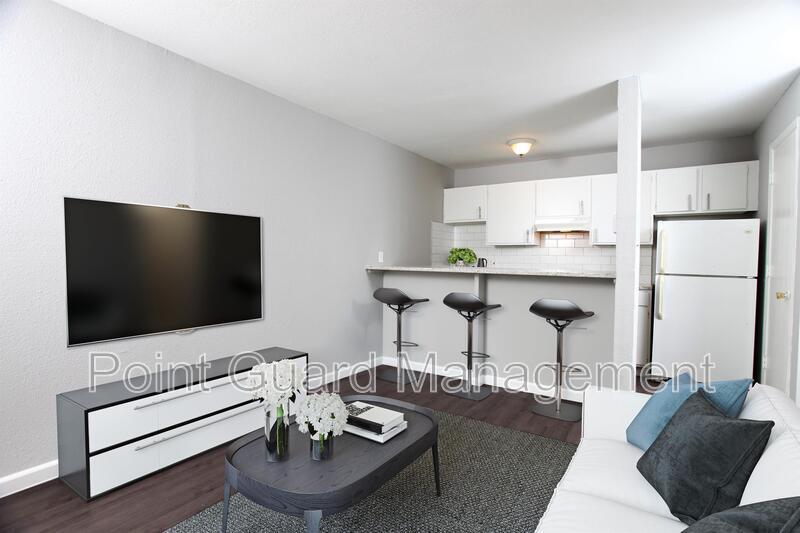 Foto principal - 1226 S. Longfellow