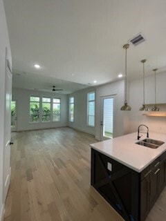 Foto del edificio - 9024 Wellspring Dr