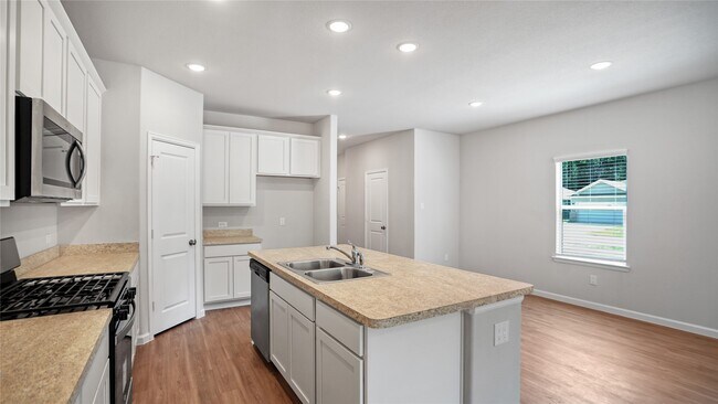 Foto del edificio - 16505 Opportunity Wy