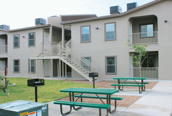 Building Photo - La Jolla Apartments