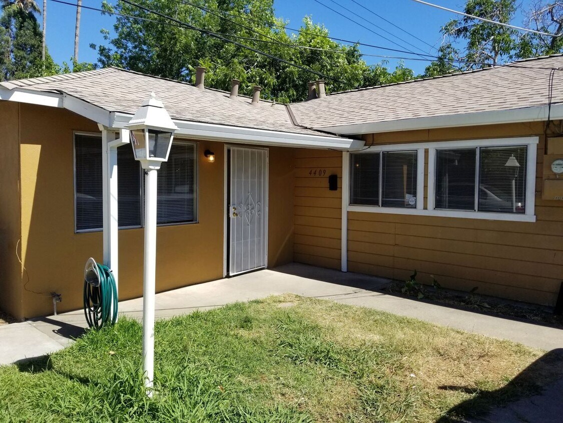 44094409B 67th St Unit 4409, Sacramento, CA 95820 Room for Rent in