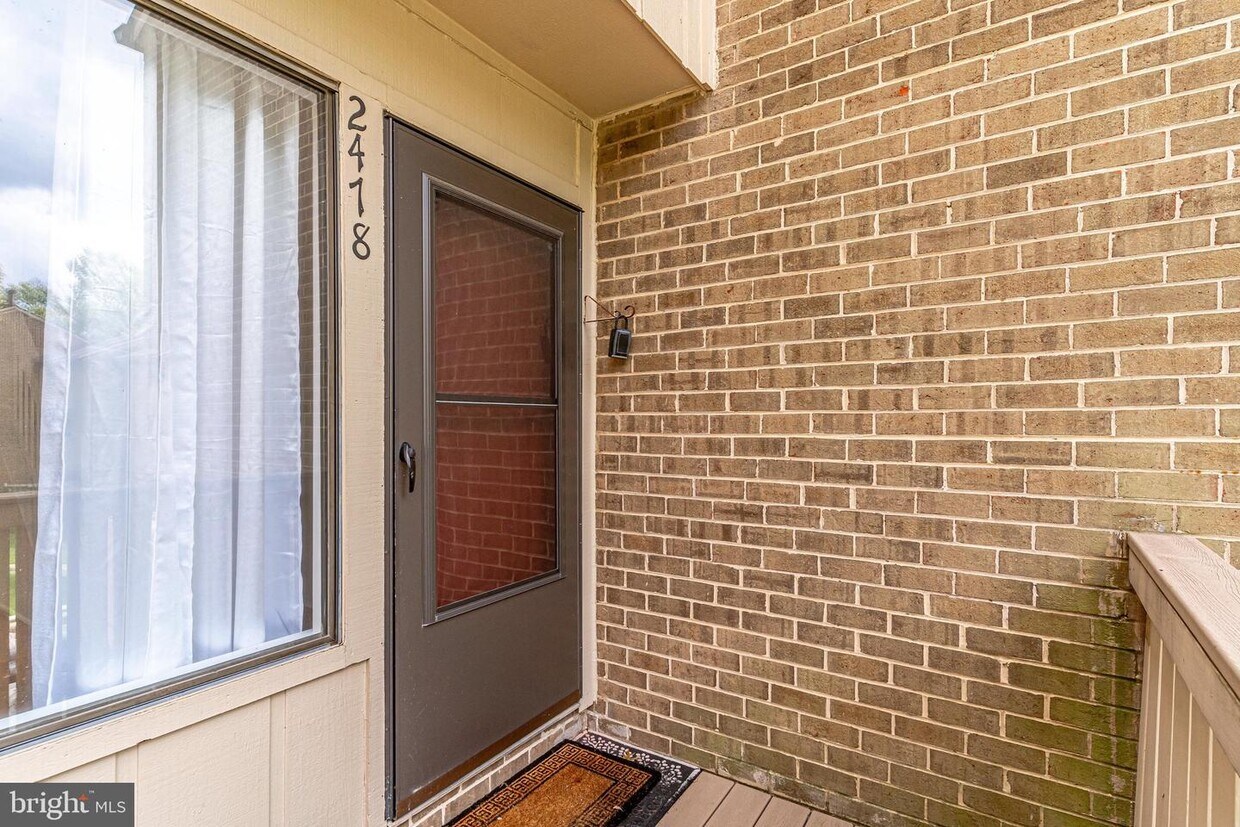 2478 Glengyle Dr, Vienna, VA 22181 Townhome Rentals in Vienna VA