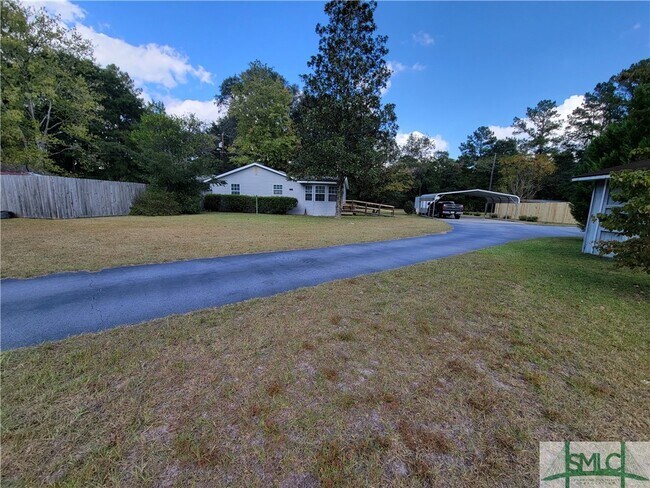 Building Photo - 156 Tish Way