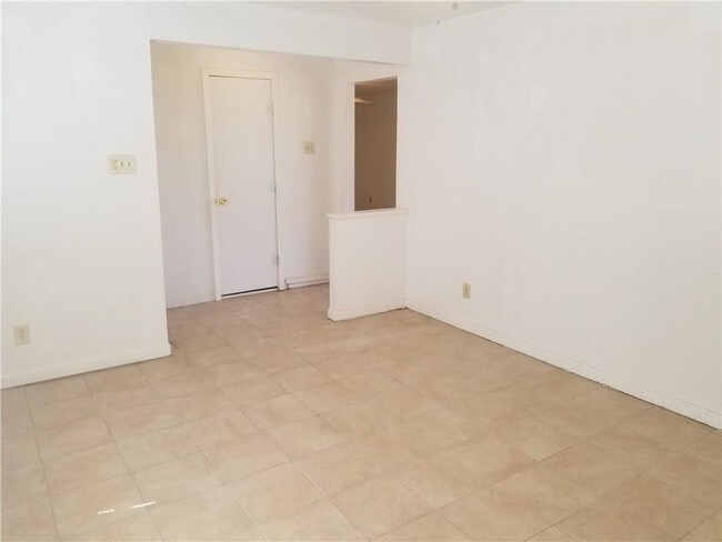 Building Photo - 807 Havenwood Dr