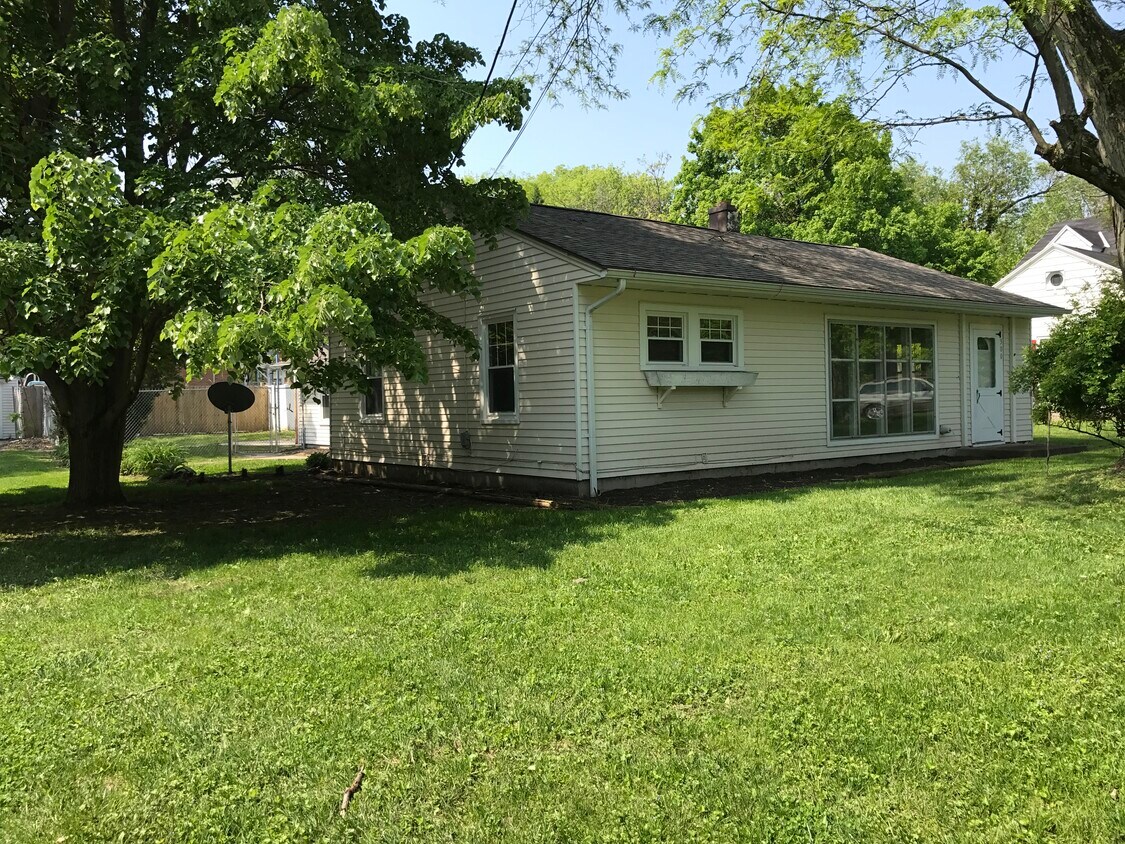 Foto principal - 300 Heikes Ave