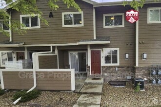 Building Photo - 1601 Great Western Dr