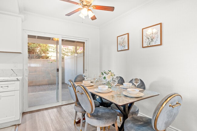 Foto del edificio - 734 Claraday St