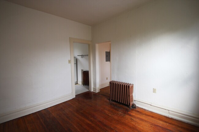 Building Photo - 434 Biddle Ave