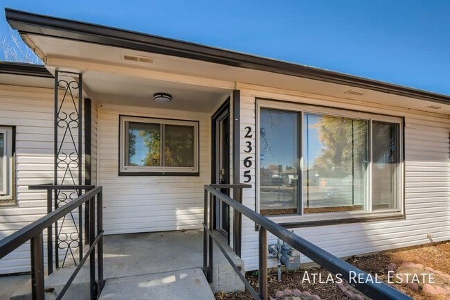 Foto del edificio - 2365 Fulton St