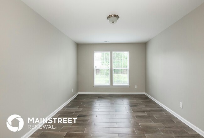 Foto del edificio - 140 Crestwood Dr