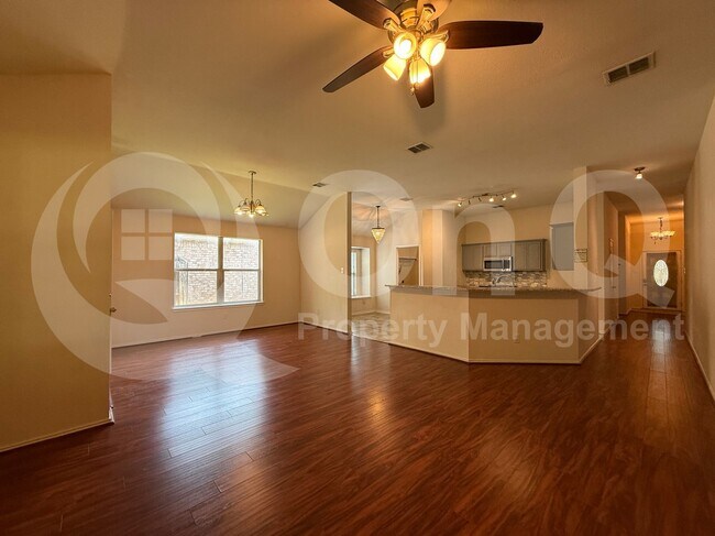 Foto del edificio - 11813 Ponderosa Pine Dr