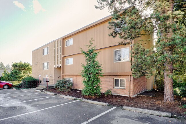Building Photo - 12048 32nd Ave NE
