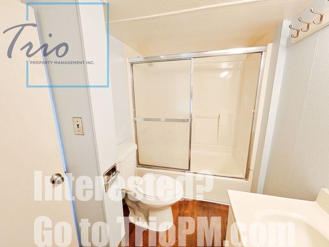 Photo - 1673 1/2 Riverview Street House