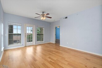 Building Photo - 6810 Deatonhill Dr