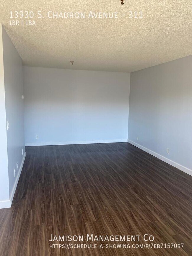 Foto del edificio - 13930 S Chadron Ave