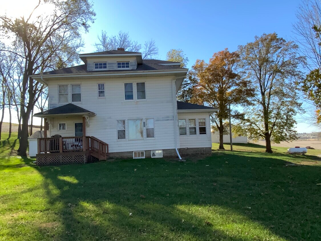 Foto principal - 27419 Elmtree Rd