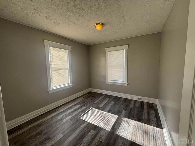 Foto del edificio - 3671 Vine St