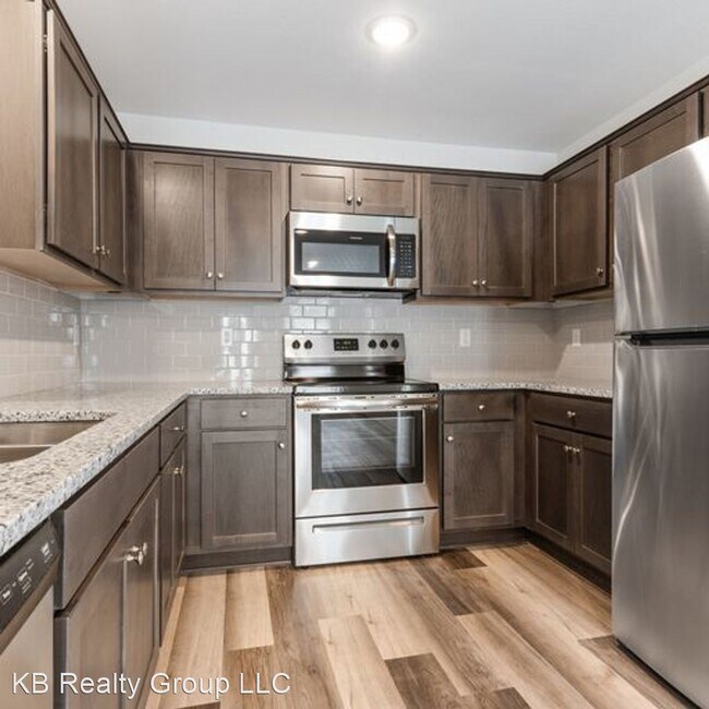 Building Photo - 3 br, 2 bath House - 429 SE Rock Garden Lane