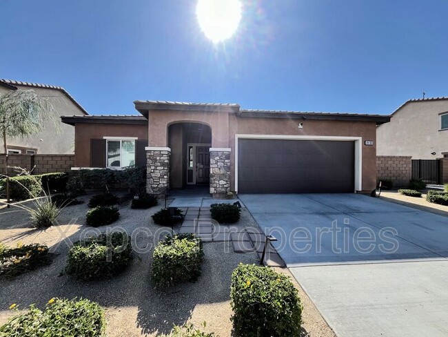 Foto del edificio - 44361 San Chapelle Ct