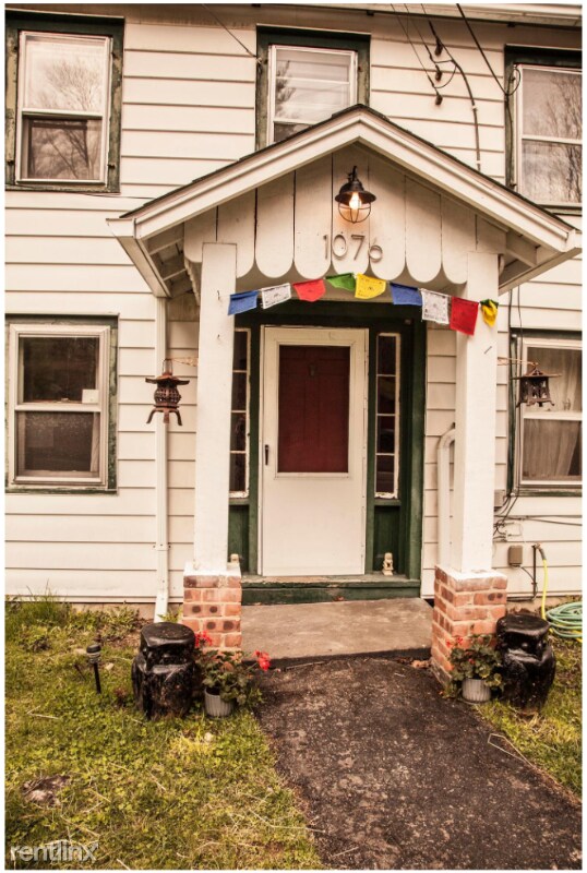 Primary Photo - 2 br, 1 bath Apartment - 1076 glasco turnpike