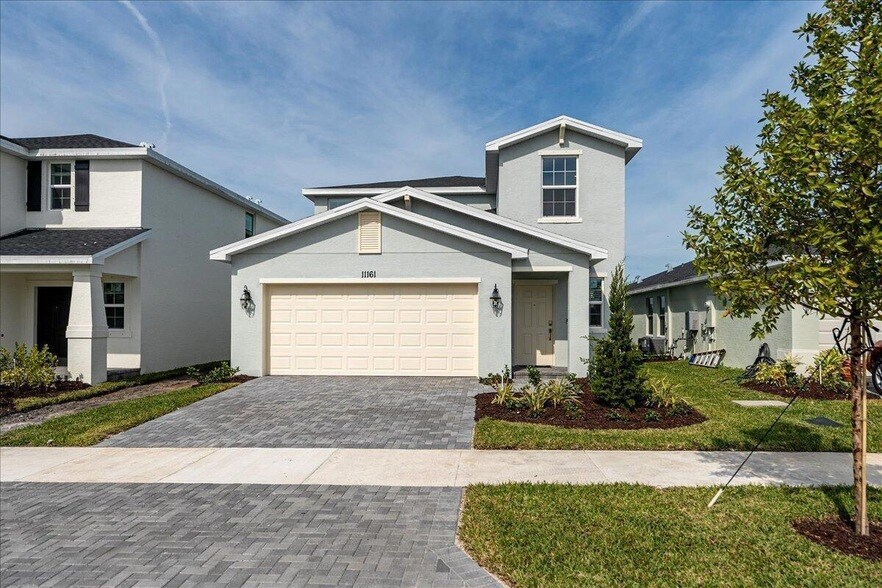Primary Photo - 11161 NW Fernbrook Dr