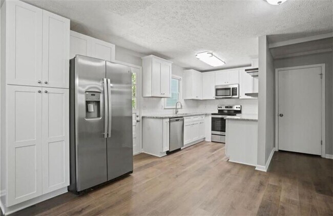 Building Photo - 703 Navaho Ct