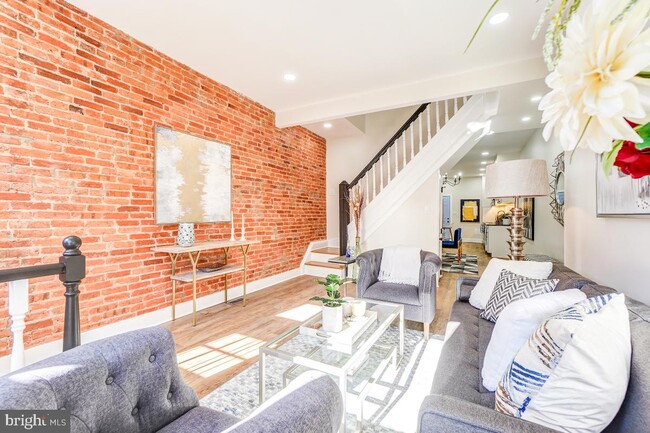Foto del edificio - 414 E 21st St