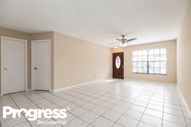Building Photo - 2197 Grasmere Dr