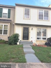 Building Photo - 2011 Quiet Creek Ct